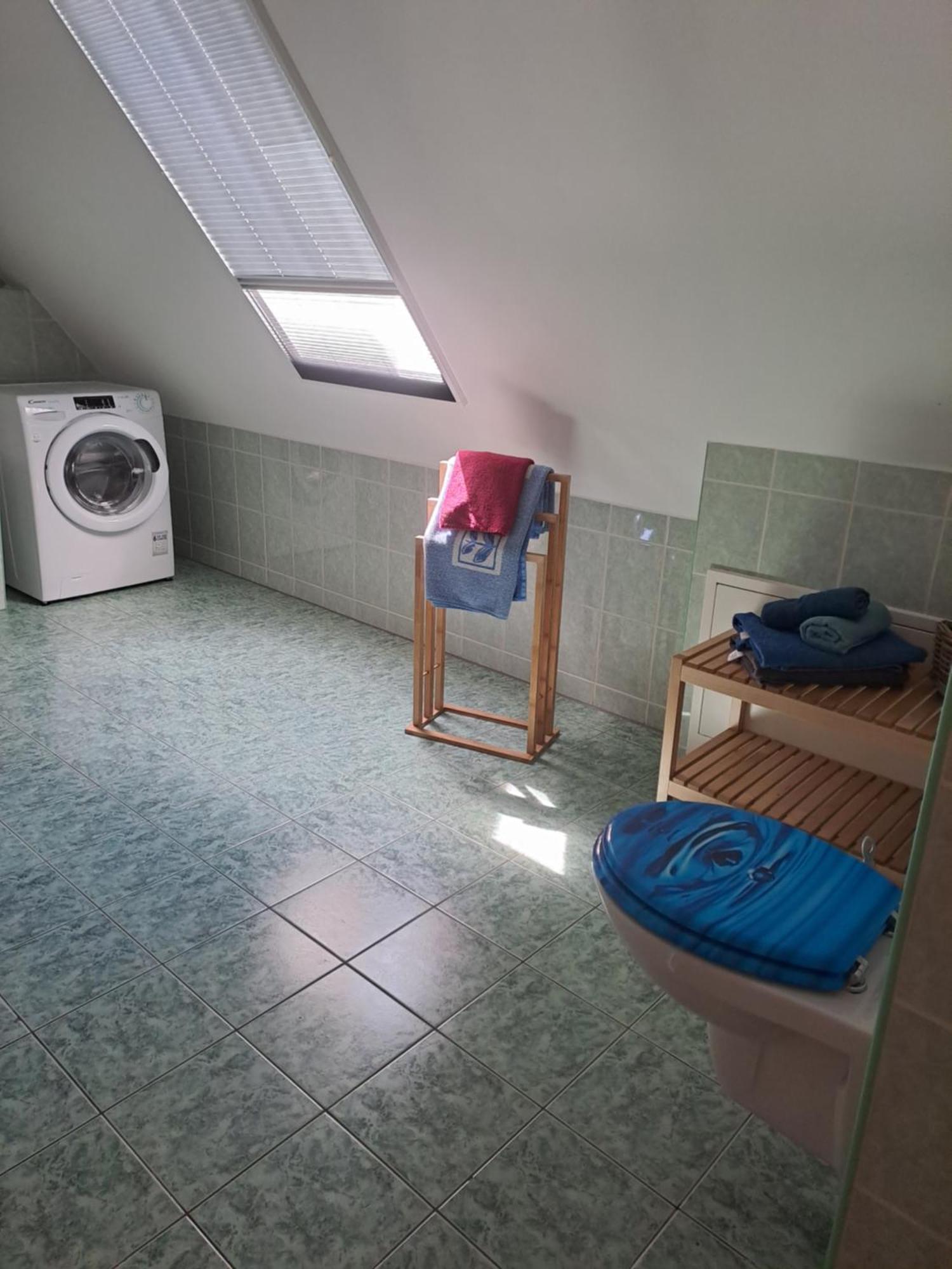 Monteur- Und Ferienwohnung In Hainichen - Obergeschoss Oder Dachgeschoss - Familie Weber Bockendorf Eksteriør billede